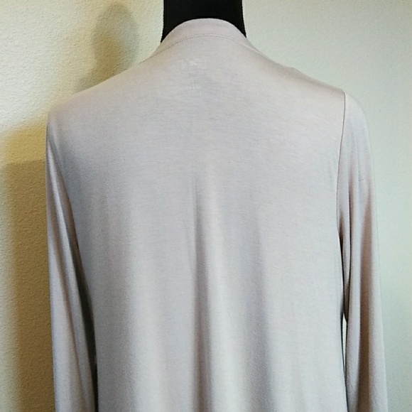 LOGO Mauve Blush Button Down Cardigan Ruffle Hem - Picture 6 of 8